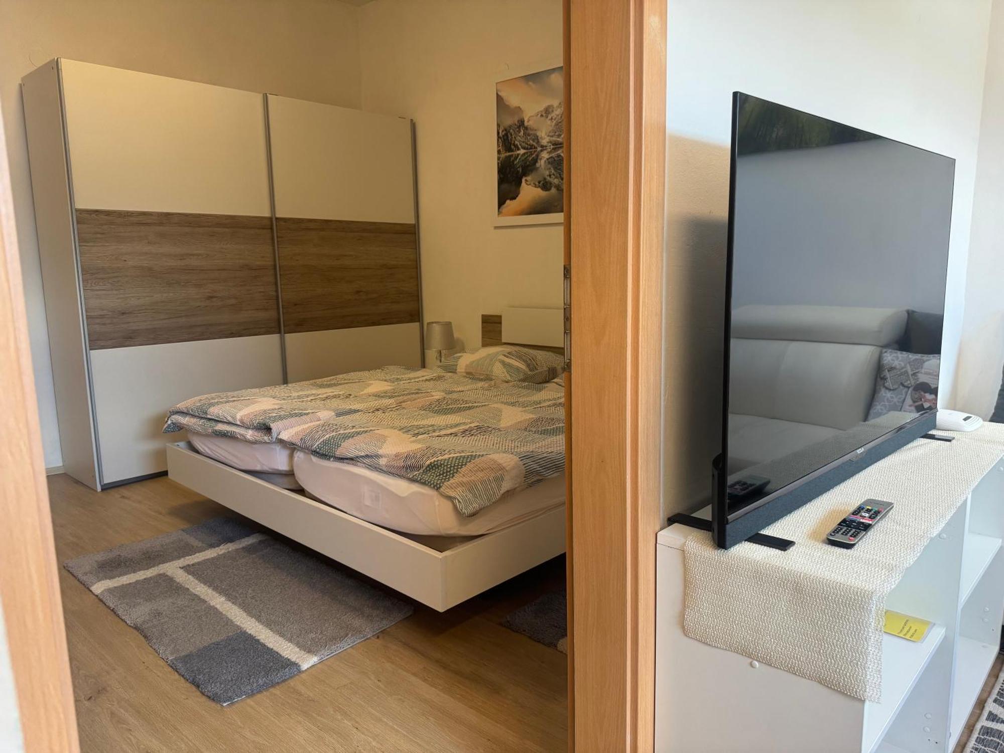 Apartments Zupan Šenčur エクステリア 写真