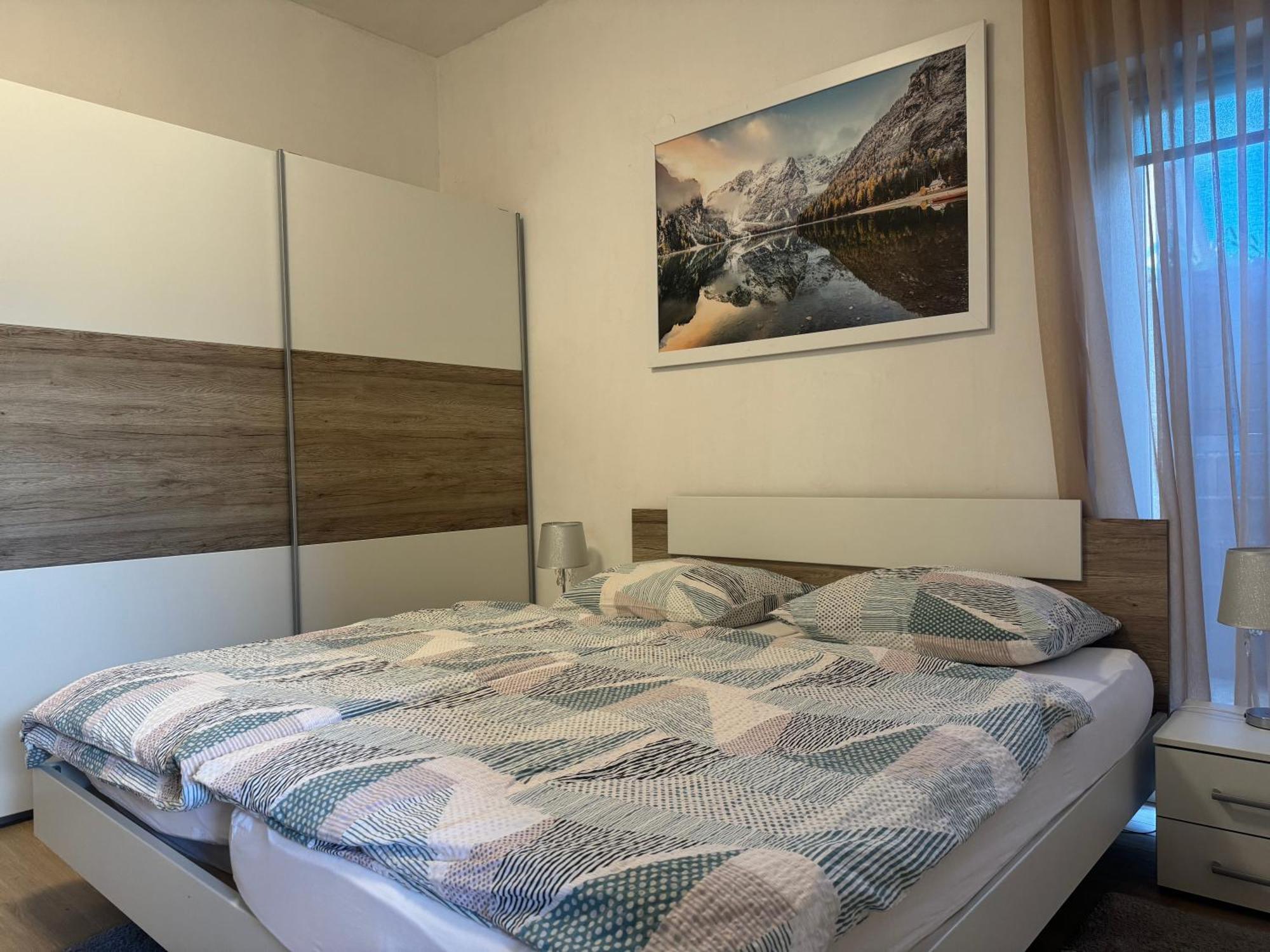Apartments Zupan Šenčur エクステリア 写真