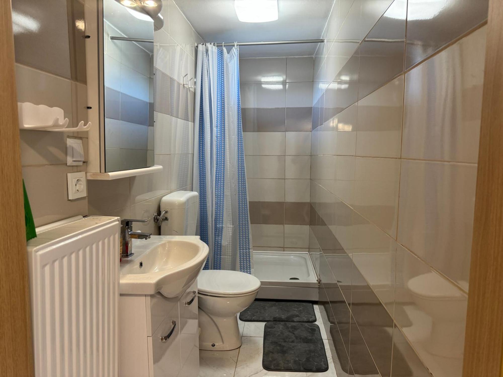 Apartments Zupan Šenčur エクステリア 写真
